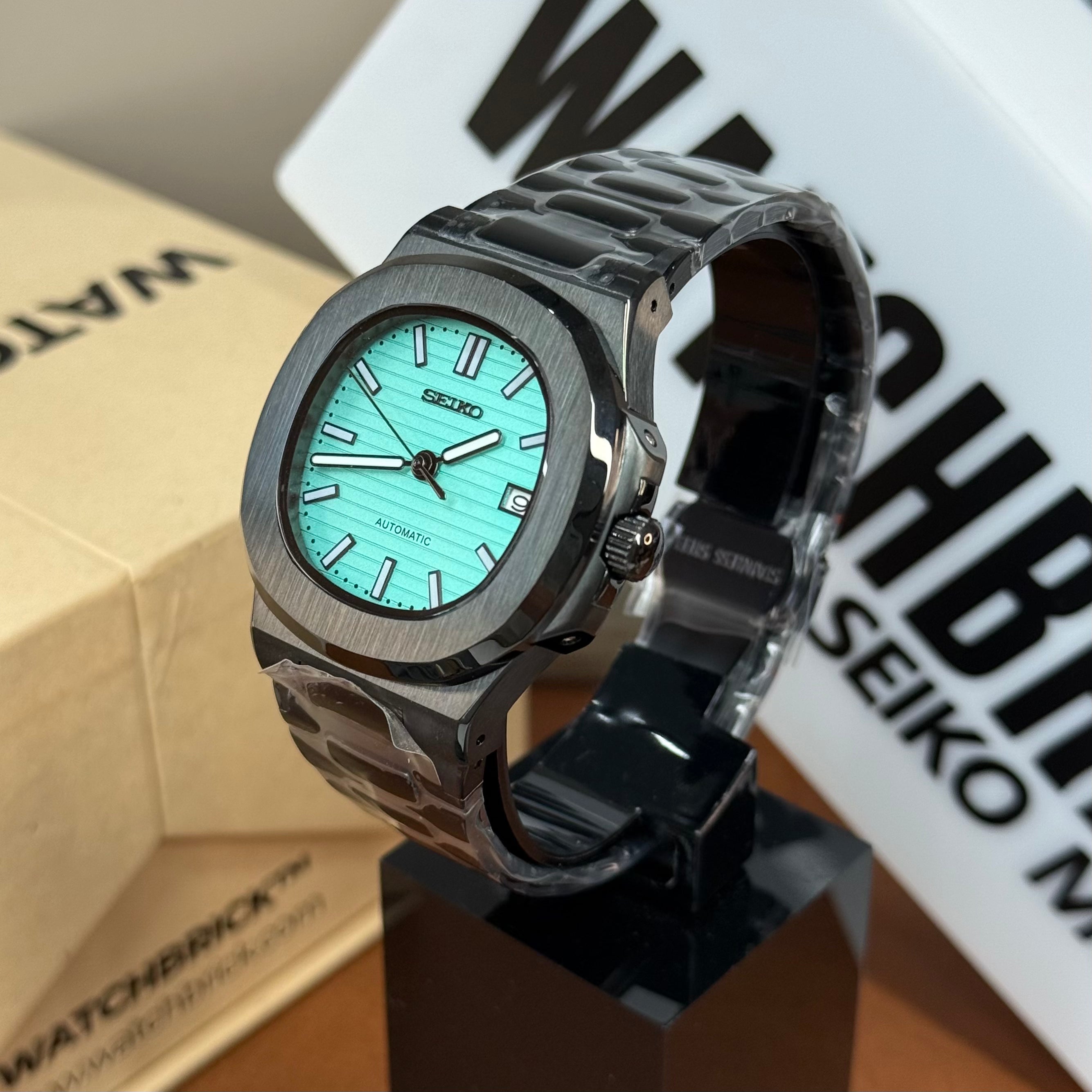 NAUTIKO – Tiffany Blue Dial | Black Case Edition