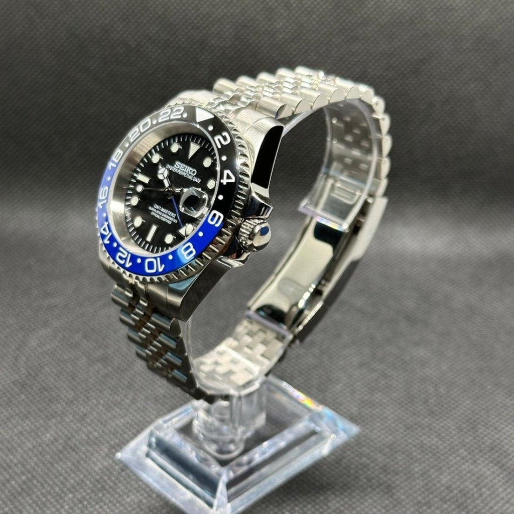 Batman GMT – Seiko NH34 GMT Mod - WATCHBRICK