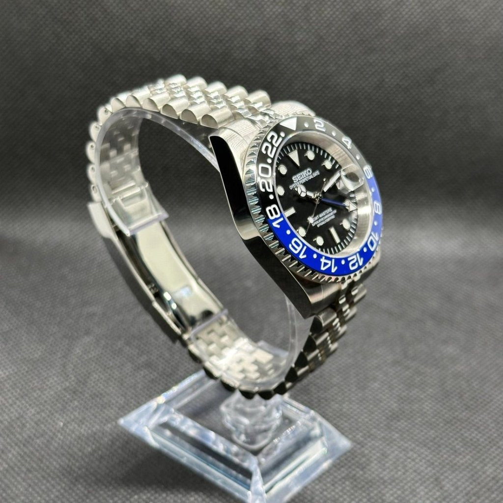 Batman GMT – Seiko NH34 GMT Mod - WATCHBRICK