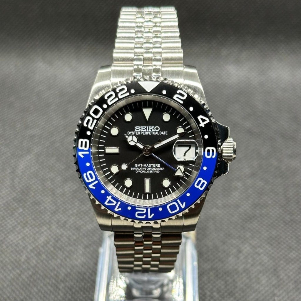 Batman GMT – Seiko NH34 GMT Mod - WATCHBRICK