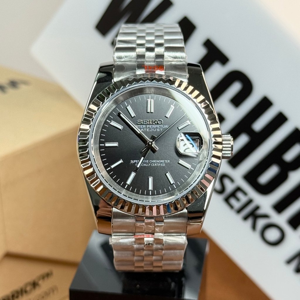 SEIKOJUST | Classic Black Dial NH35 - WATCHBRICK