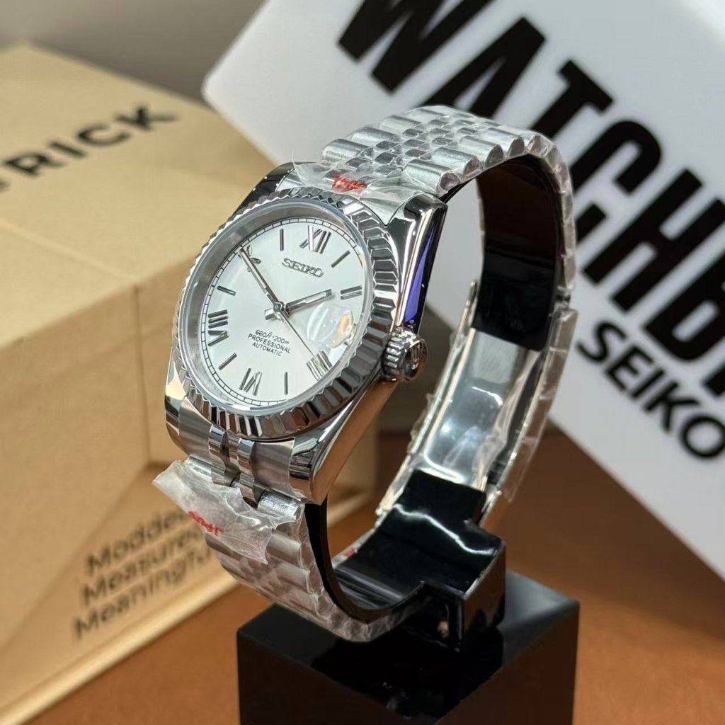 SEIKOJUST | White Roman Dial Silver (36 / 39mm) - WATCHBRICK