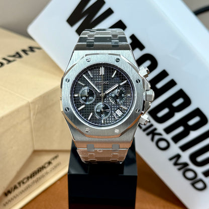 SEIKOAK | Black Chronograph VK63