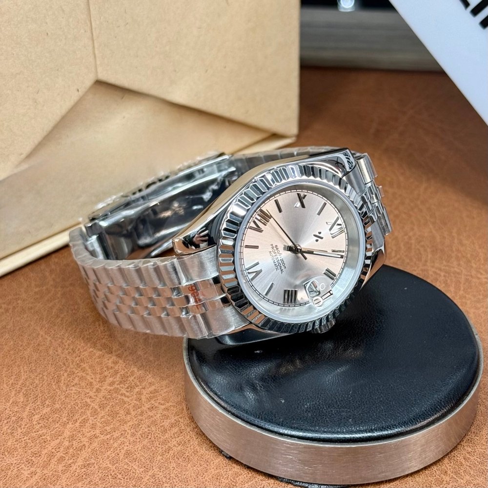 CLASSIC | Silver Roman Dial NH35 - WATCH MODS