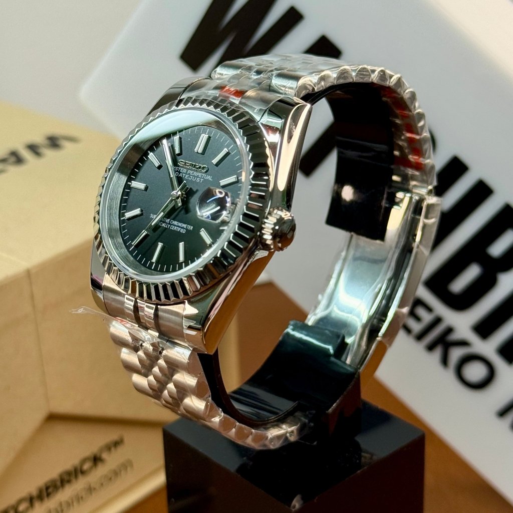 SEIKOJUST | Classic Black Dial NH35 - WATCHBRICK
