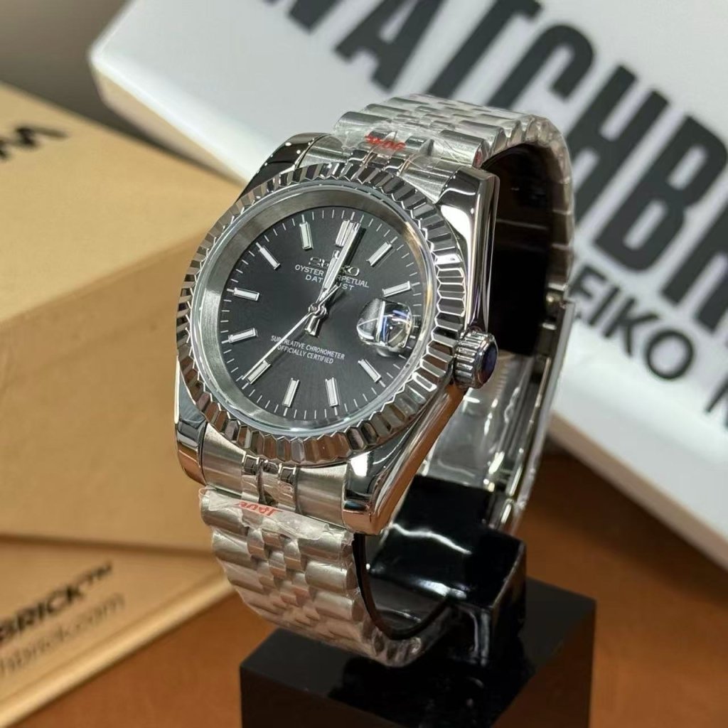 SEIKOJUST | Classic Black Dial NH35 - WATCHBRICK