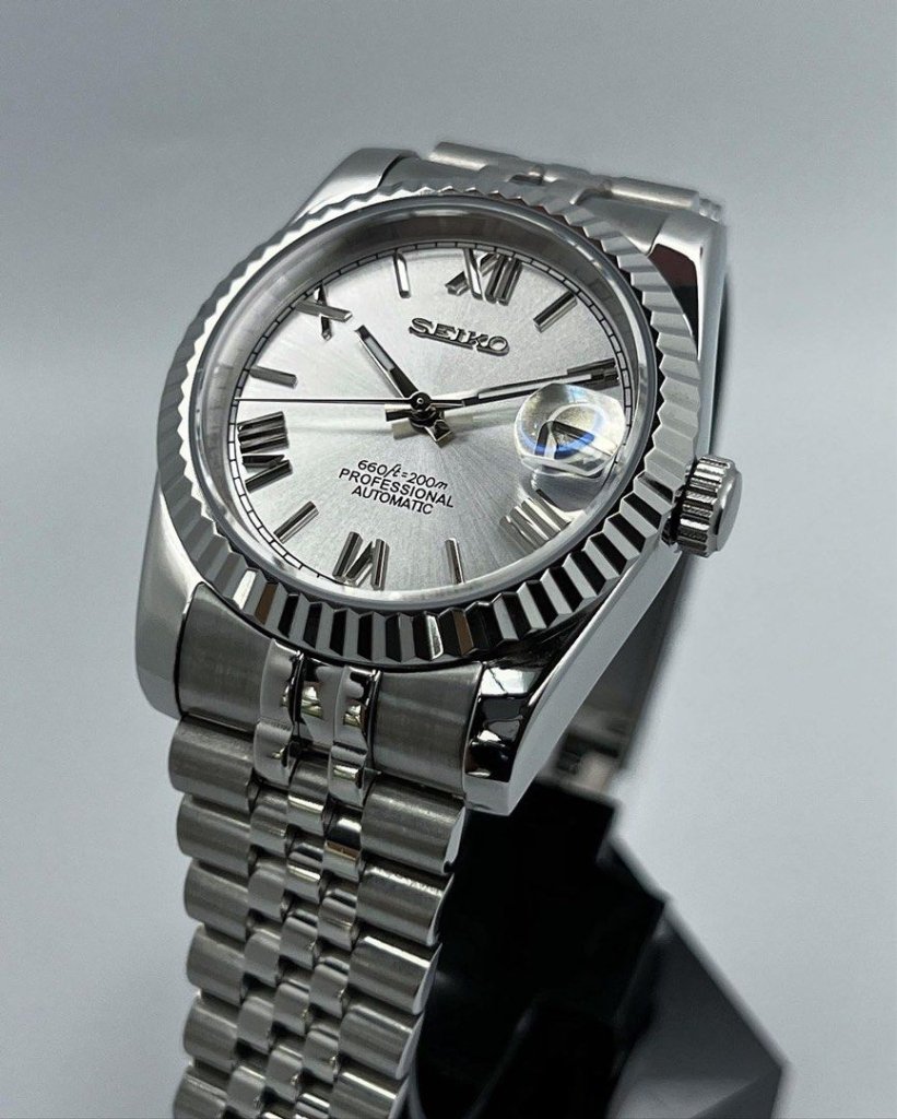 SEIKOJUST | White Roman Dial Silver (36 / 39mm) - WATCHBRICK