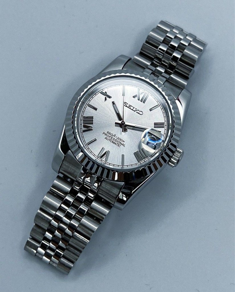 SEIKOJUST | White Roman Dial Silver (36 / 39mm) - WATCHBRICK