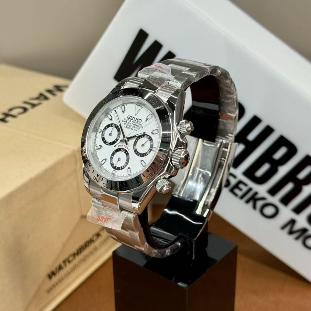 SEIKOTONA | Silver Panda Chrono VK63 - WATCHBRICK