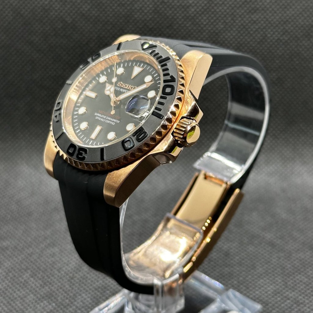 SEIKOYACHT | Rose Gold & Black Rubber - WATCHBRICK