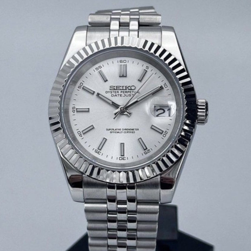White Wave – Diver Dial NH35 Seiko Mod - WATCHBRICK